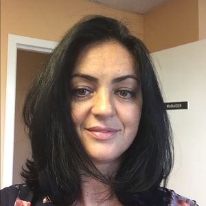 Meet your Posher, Alma